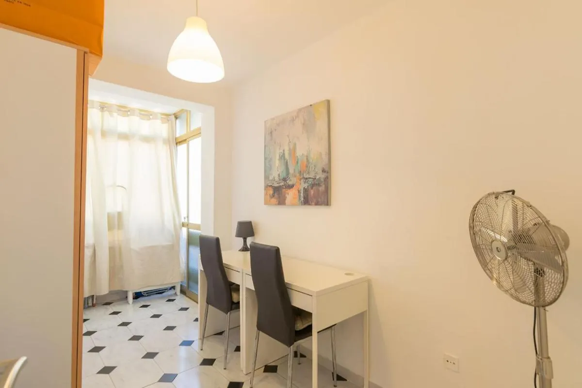 Piso De 2 Dormitorios Playa Bajadilla Marbella Centro Apartment